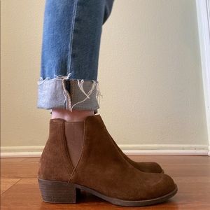 NWT Kensie Brown Suede Ankle Boots Size 9